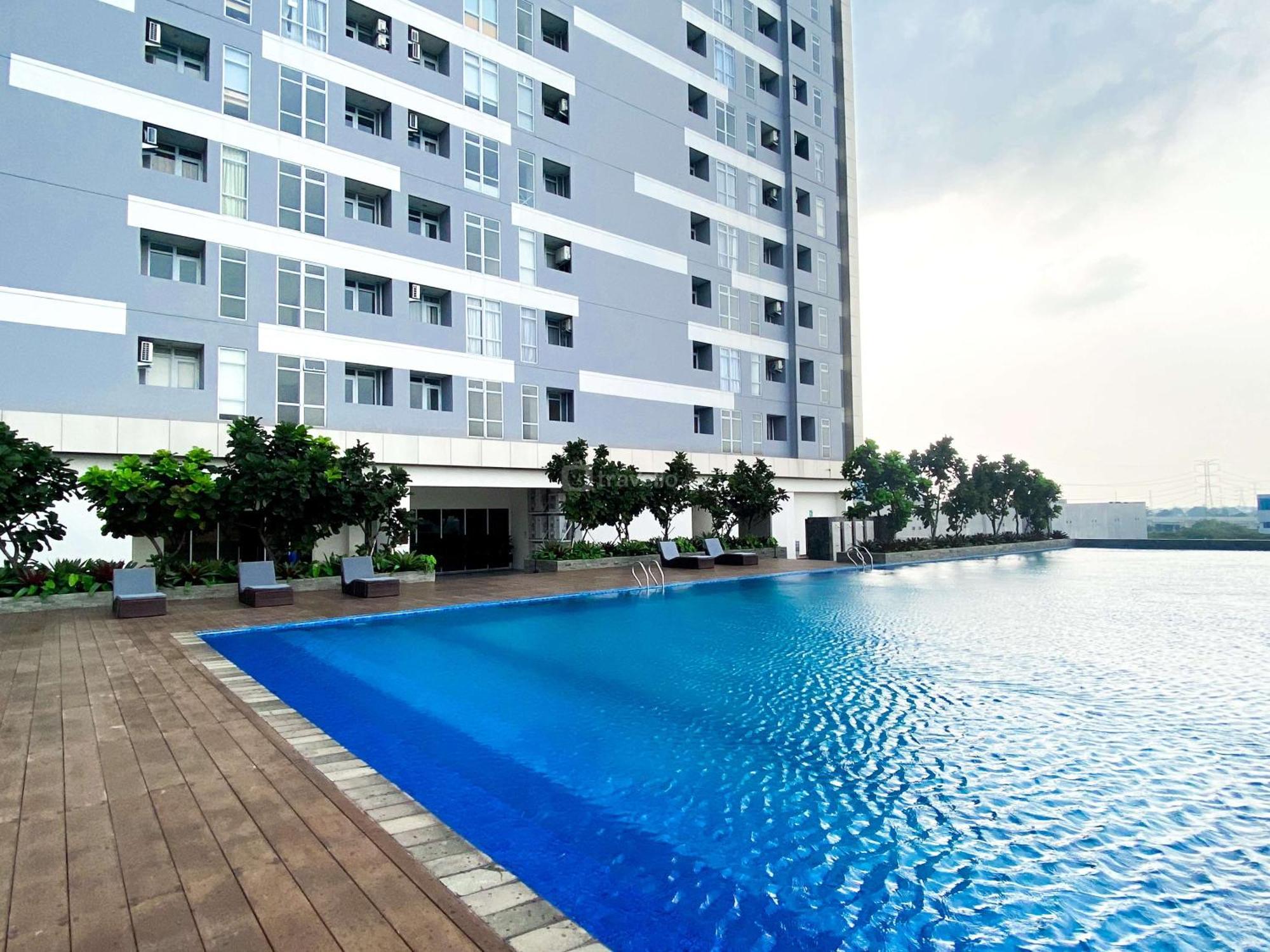 Best Homey And Nice Studio At Vasanta Innopark Apartment By Travelio Cikarang Esterno foto